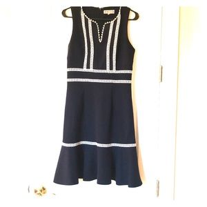 Nanette baby and white dress sz 4.